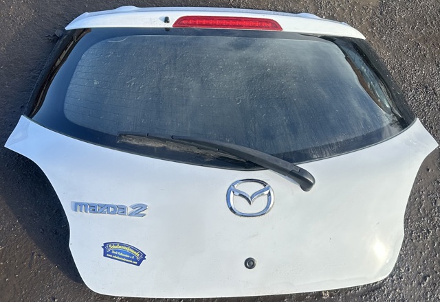 Дверь задняя (багажная 3/5-я (ляда) Mazda 2 2 DE