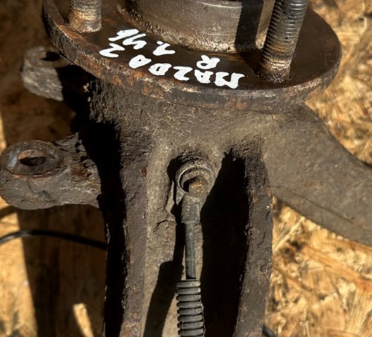 DD323302X MAZDA Цапфа передняя правая купить в Тернополь
