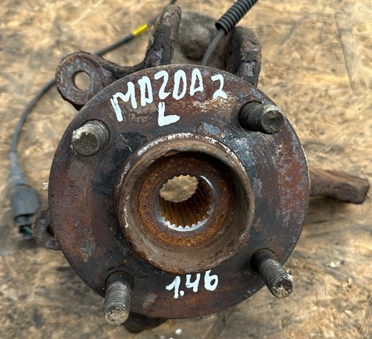 DD323303X MAZDA Цапфа (поворотный кулак) передний левый купить в Одесса