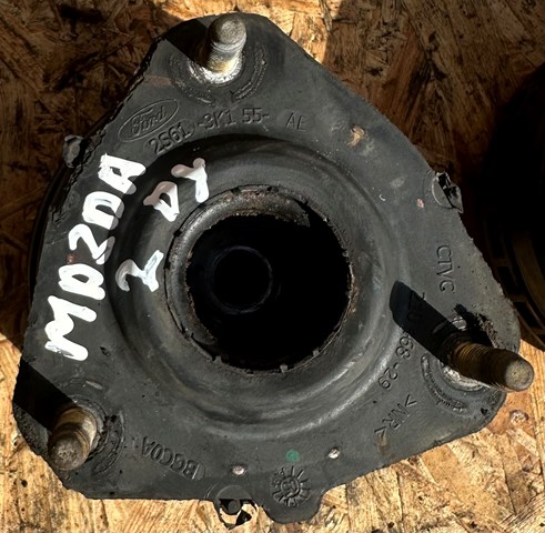 MAZDA DD3234380 Опора амортизатора переднего в наличии Днепр