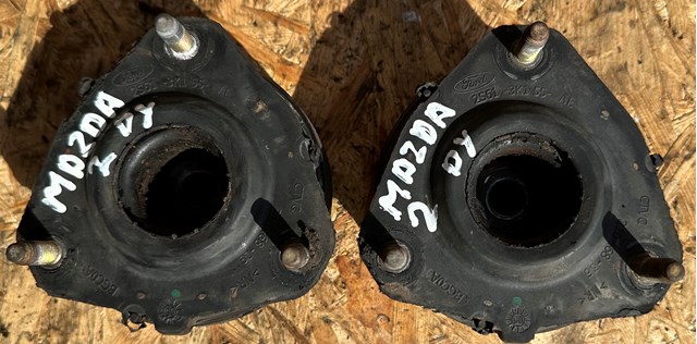 Опора передней стойки DD3234380 MAZDA