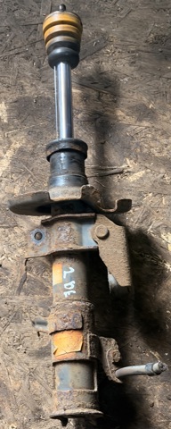 Амортизатор подвески передний левый DF7134900G MAZDA
