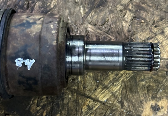 FD8025600A Правая полуось купить Ровно