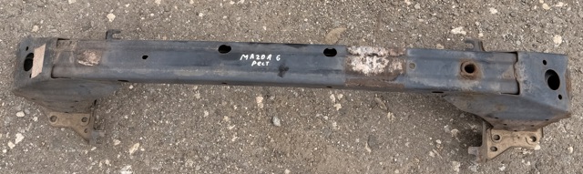 Усилитель переднего бампера  G31A50070B MAZDA