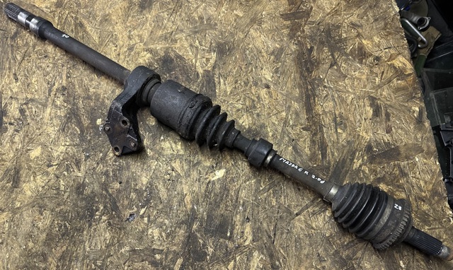 GD（9/25まで） GD402550XA Mazda Полуось (привод) передняя правая