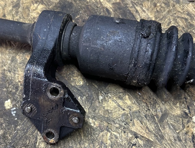 GD402550XA MAZDA Полуось (привод) передняя правая купить в Одесса