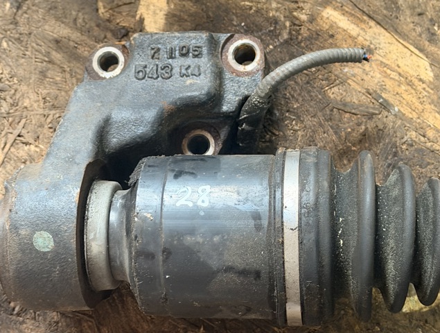 MAZDA GD762550XB Полуось (привод) передняя правая в наличии Хмельницкий