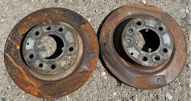 Задний дисковый тормоз GF3Y26251A MAZDA