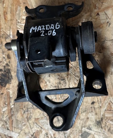 Левая опора двигателя GJ5A39070 MAZDA