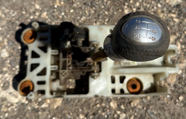 Селектор коробки передач GJ6A46100C MAZDA