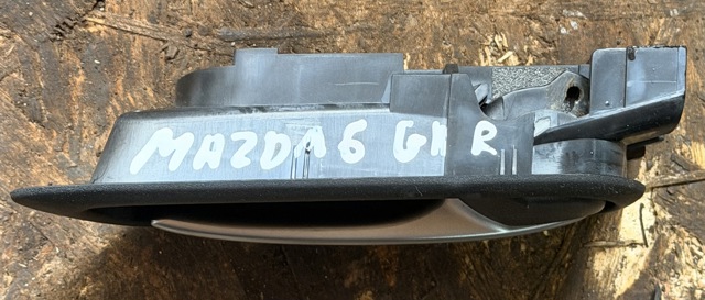 MAZDA GS1D58330C02 Ручка двери передней внутренняя правая в наличии Ирпень