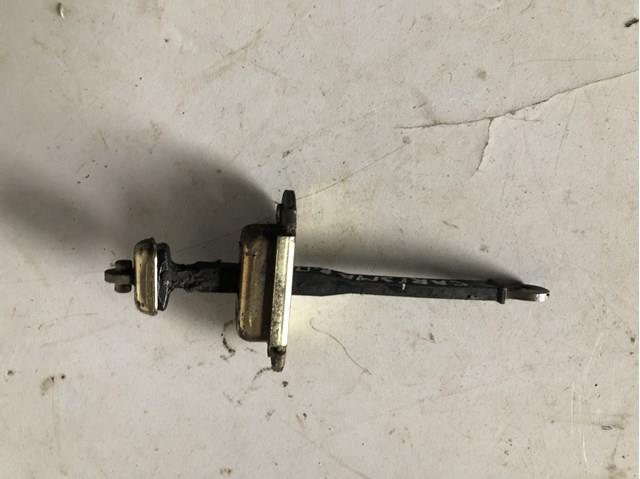 MB927285 MITSUBISHI Ограничитель двери купить в Тернополь