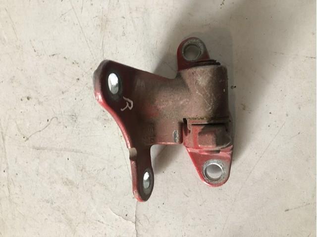 MITSUBISHI MN105676 Петля двери передней правой в наличии Винница