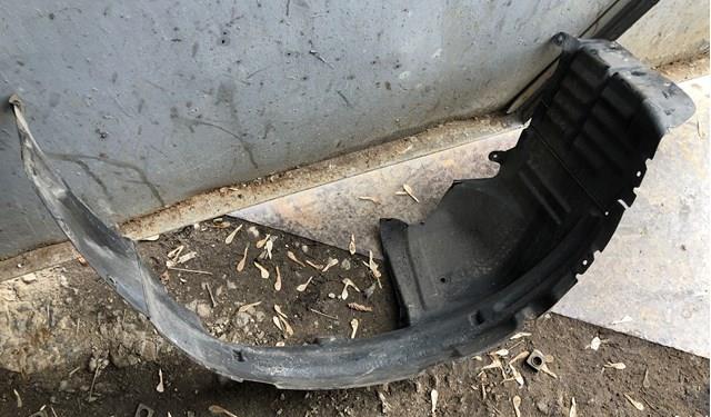 Локер передний левый MN126807 MITSUBISHI