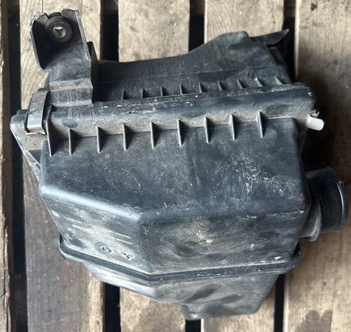 MN130292 MITSUBISHI Корпус воздушного фильтра, нижняя часть купить в Черкассы