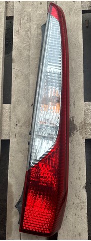 Фонарь задний правый MN161024 MITSUBISHI