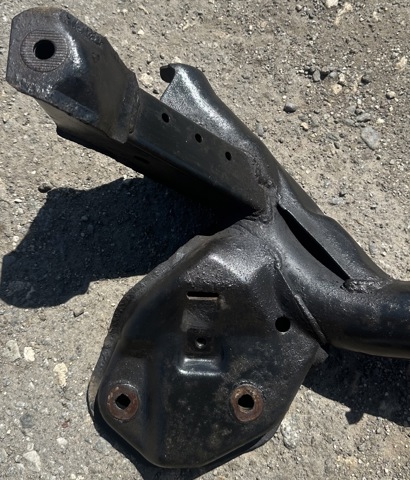 MR223256 MITSUBISHI Балка передней подвески (подрамник) купить в Кривой Рог