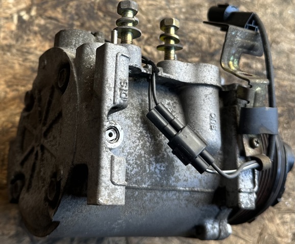 MITSUBISHI MR360561 Шкив компрессора кондиционера в наличии Хмельницкий