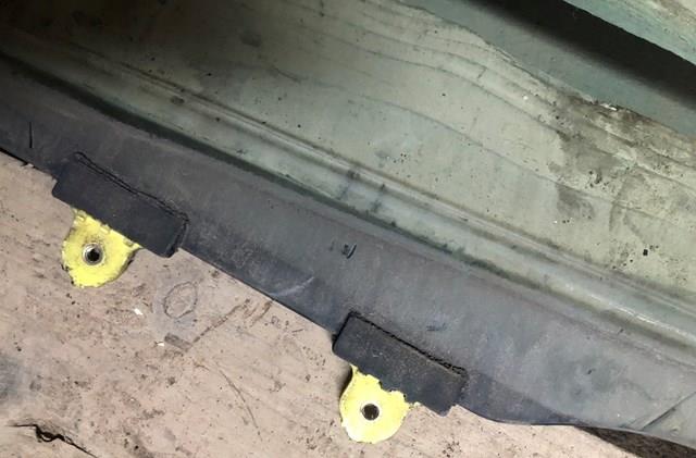 MR525731 MITSUBISHI Стекло двери передней левой купить в Винница
