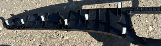 MITSUBISHI MR647640 Молдинг (накладка) приборной панели "торпедо" центральный в наличии Николаев