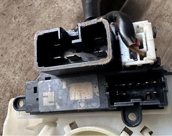 MITSUBISHI MR911056 Переключатель подрулевой, в сборе в наличии Киев