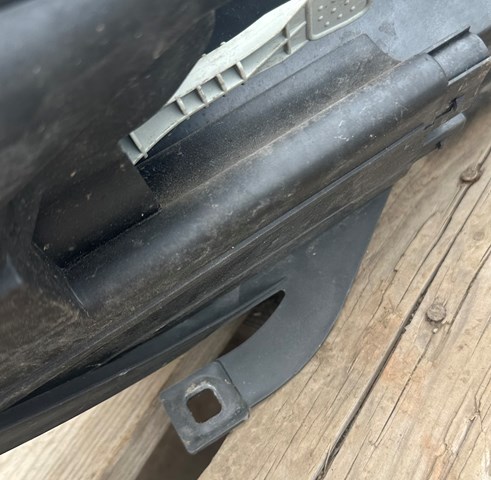 MR957354 MITSUBISHI Фара правая купить в Житомир
