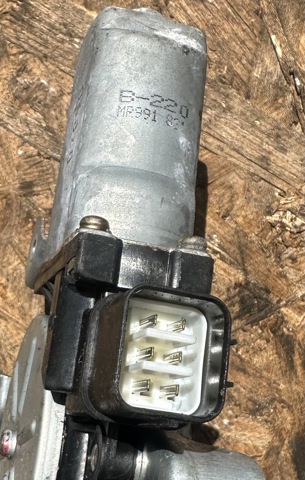 MR991329 MITSUBISHI Механизм стеклоподъемника двери задней левой купить в Одесса