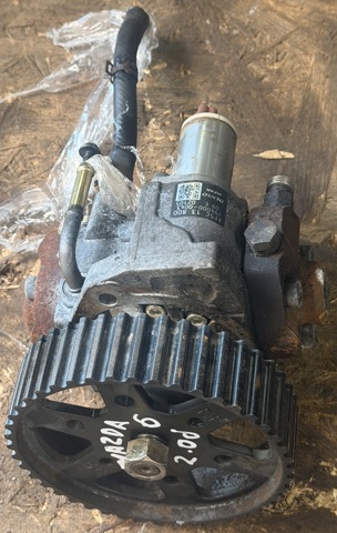 Насос топливный высокого давления (ТНВД) RF5C13800 MAZDA
