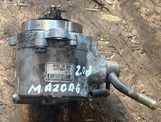 Механический вакуумный насос RF5C18G00 MAZDA