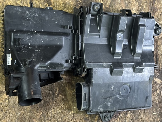 Z66813Z0X Корпус воздушного фильтра, нижняя часть купить Винница