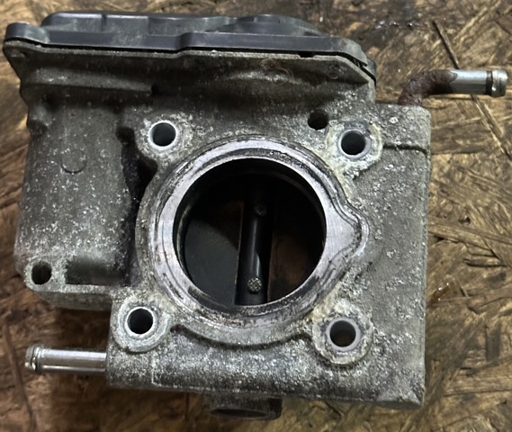MAZDA ZJ3813640 Дроссельная заслонка в наличии Черновцы