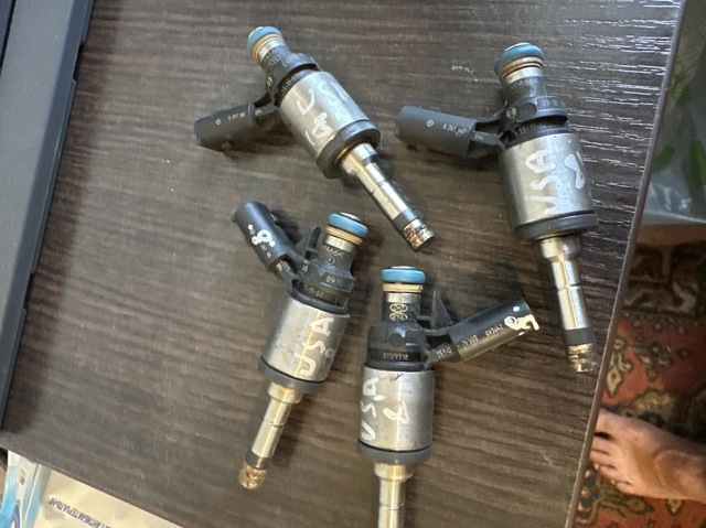 Форсунка впрыска топлива 0261500094 BOSCH