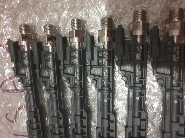 BOSCH 0261500260 Форсунка впрыска топлива в наличии Тернополь