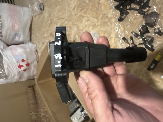 03F907660D Датчик уровня масла двигателя купить Ровно