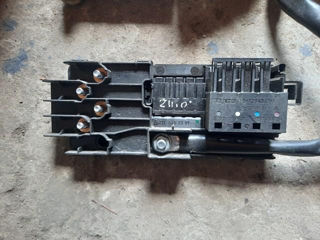 Монжатный блок реле 2115452301 MERCEDES
