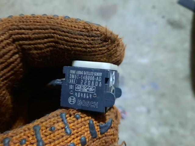 Датчик Айрбег передний 3M5T14B006AD MAZDA