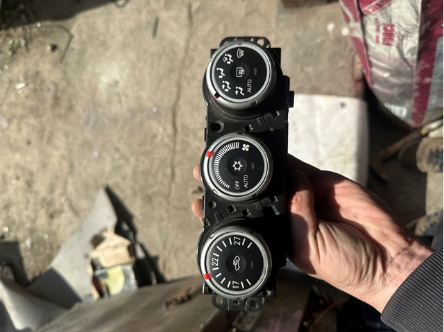 Механизм управления кондиционером 7820A115XB MITSUBISHI