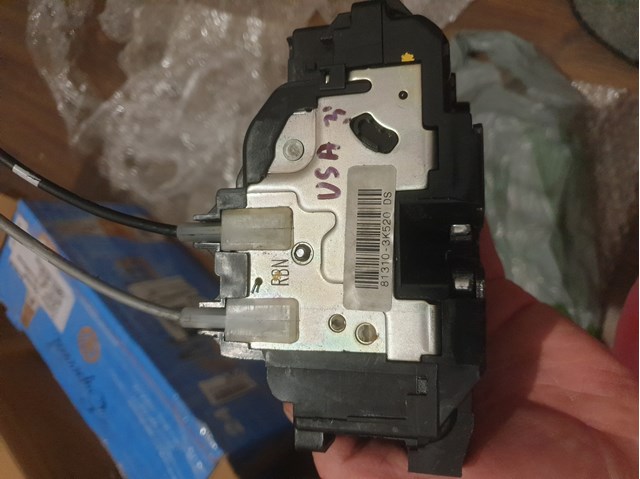 Замок двери водителя 813103K520 HYUNDAI