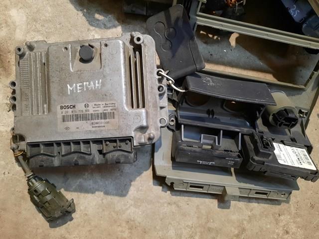 Электронный блок управления двигателем 8200391966 RENAULT