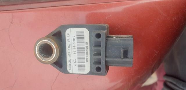 Датчик подушки безопасности 8917405010 TOYOTA