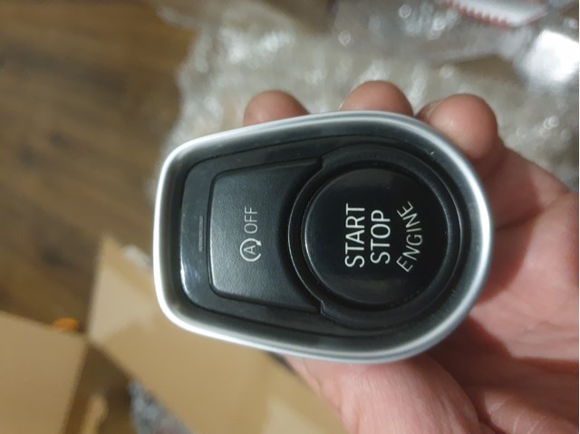 Кнопка стоп-старт 925073402 BMW