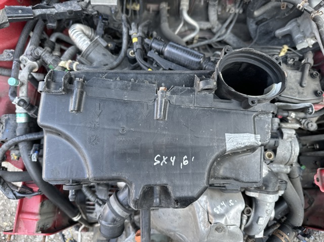  Корпус воздушного фильтра Citroen C4 1