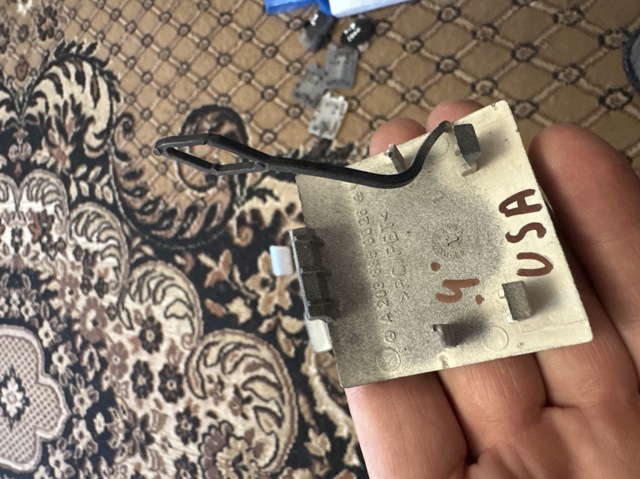 A2038850026 Заглушка буксировочного крюка купить Павлоград