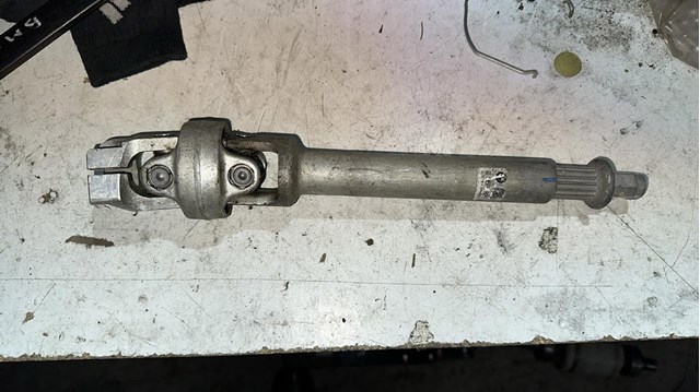 32306859833 BMW Кардан вала рулевой колонки нижний купить в Украина