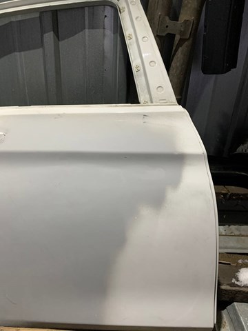 Дверь пассажирская задняя правая 41007408964 BMW