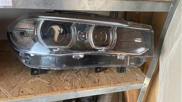 Фара передняя правая 63117317104 BMW