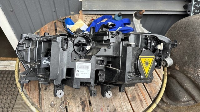 BMW 63119850428 Фара правая в наличии Ужгород