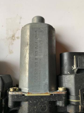 BOSCH 0130821784 Мотор стеклоподъемника двери задней левой в наличии Черновцы