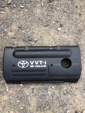 Крышка мотора декоративная Toyota Avensis 2