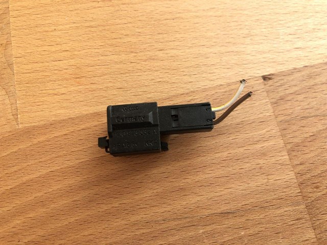 1J0973332A VAG купить в Ирпень